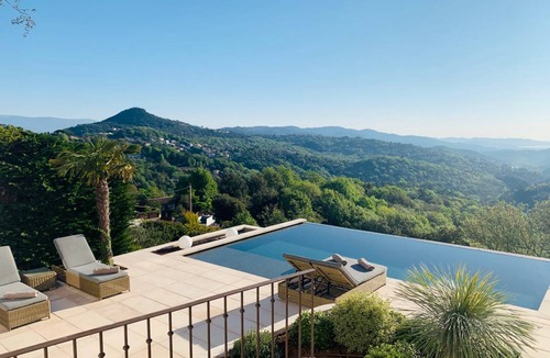 Mandelieu-La-Napoule Villa | 200 m² Villa ∙ 4 bedrooms ∙ 8 guests