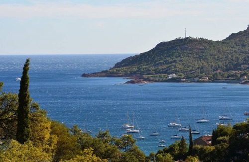 Saint-Raphael Villa | 200 m² Villa ∙ 3 bedrooms ∙ 6 guests