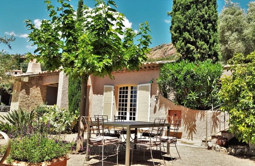 Saint-Raphael Villa | 200 m² Villa ∙ 3 bedrooms ∙ 6 guests
