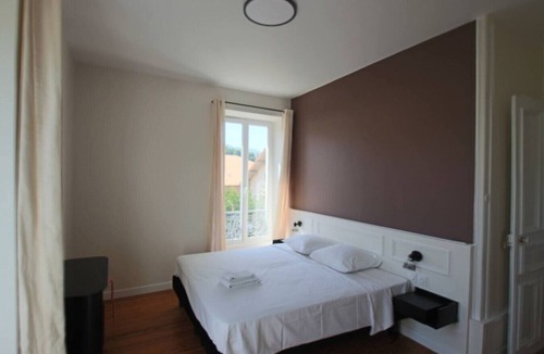 Aix-les-Bains Apartment | 200-square-meter apartment in Villa Tamaris, Aix-les-Bains