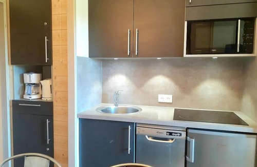 Saint-Julien-Mont-Denis Apartment | 200m from resort center, 4th floor, view mountain, balcony, tv, ski locker, 23m², La Plagne