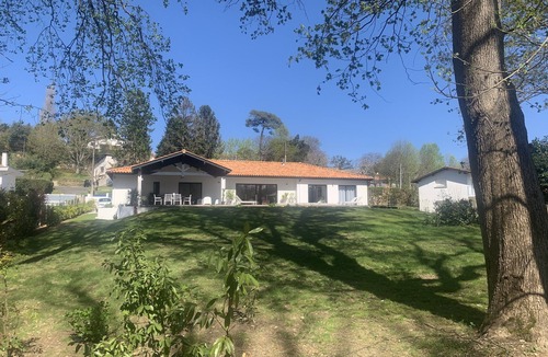 Anglet Villa | 200m2-MODERN villa with pool-spa, wooded park, 5mn from Biarritz center and beach