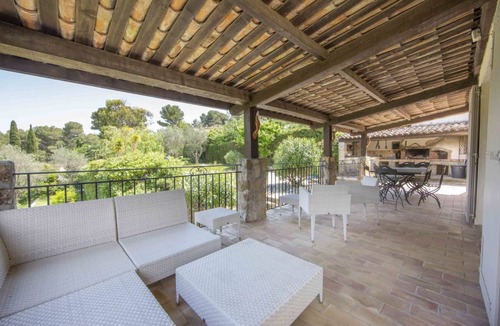 Vallauris Villa | 201 m² Villa ∙ 7 bedrooms ∙ 12 guests