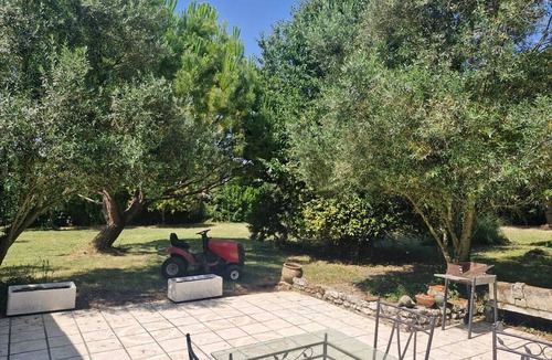 Berneuil House | 220 m² Charente-style farmhouse with a garden and terrace
