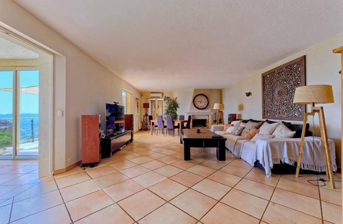 Magagnosc Villa | 236 m² Villa ∙ 5 bedrooms ∙ 10 guests