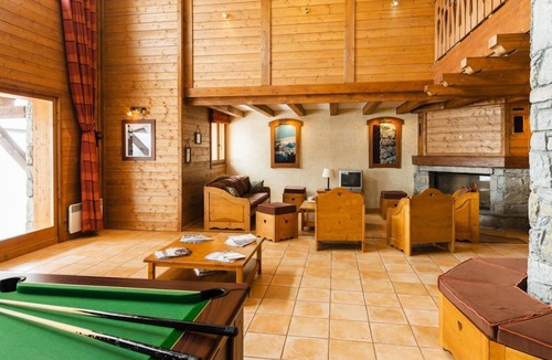 Plan Peisey Apartment | 250m from resort center, swimming pool, terrace, balcony, tv, ski locker, 32-34m², Peisey-Vallandry
