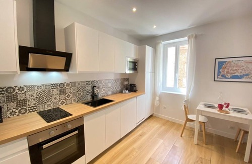 Antibes City Centre Apartment | 27 m² Apartment ∙ 1 bedroom ∙ 2 guests