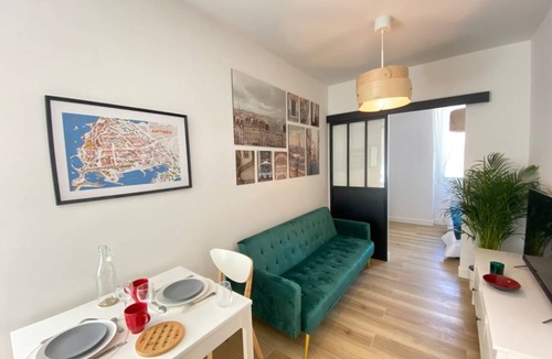 Antibes City Centre Apartment | 27 m² Apartment ∙ 1 bedroom ∙ 2 guests