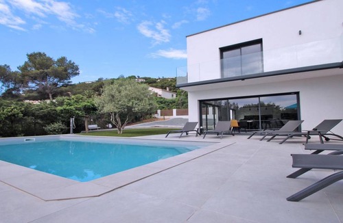 Les Issambres House | 280 m² House ∙ 5 bedrooms ∙ 10 guests