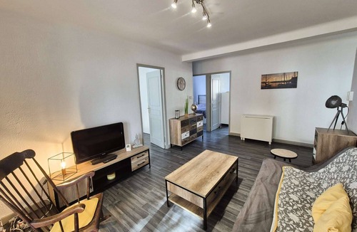 Les Sablettes Apartment | 3 Bedroom Apartment, Sea View, walk to all