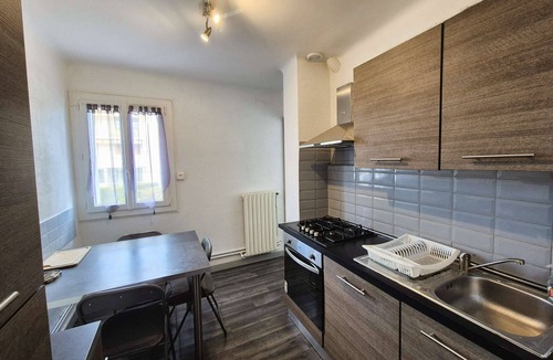 Les Sablettes Apartment | 3 Bedroom Apartment, Sea View, walk to all