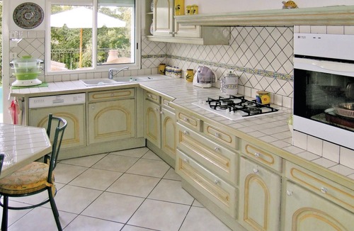 Bagnols-en-Foret House | 3 bedroom nice home in Bagnols en Forêt