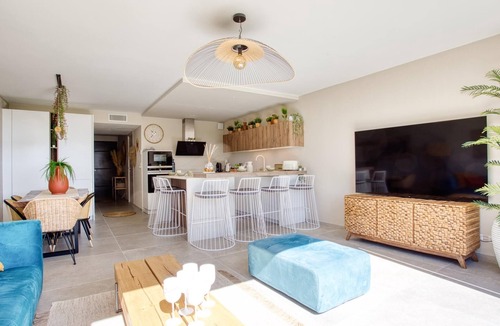Plage de la Garonnette House | 3 bedrooms | 180° sea view | 2 min town center | swimming pool