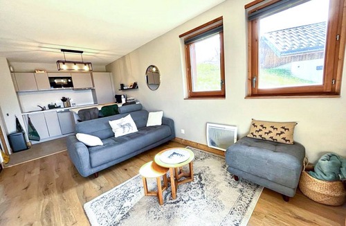 Valmorel Ski Chalet | 3* Chalet Valmorel, ski-in/ski-out, 3 bedrooms, parking, WIFI