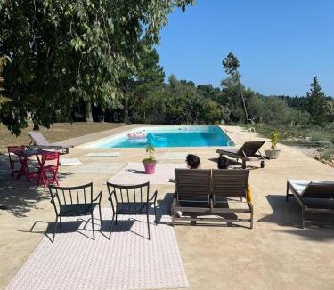 Le Plan-de-Grasse Apartment | 3 pièces au 1er étage dans bastide grassoise