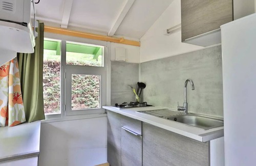 Saint-Paul-les-Dax Ski Chalet | 3-Room Chalet for 4 People + TV