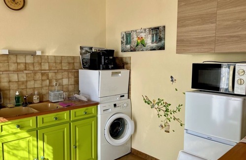 Capdrot Apartment | 3-star air-con gîte - 5 mins by foot to Monpazier at the heart of the bastides.