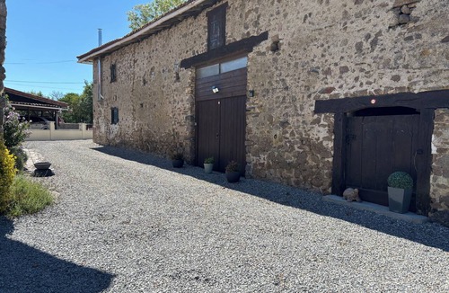 Exideuil Cottage | ⭐ 3-Star Countryside Gîte with Pool - 2 bedrooms - Charente countryside