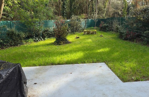 Saint-Georges-de-Didonne Apartment | 3-star vacation rental, air-conditioned, near the beach and forest, with a garden and Wi-Fi