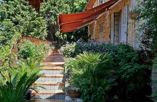 Le Plan-de-Grasse Bed & Breakfast | 30 m² Bed and breakfast ∙ 127 guests