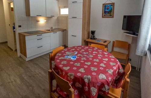 Lelex Apartment | 300m from resort center, swimming pool, parking, ski locker, 32m², Lélex