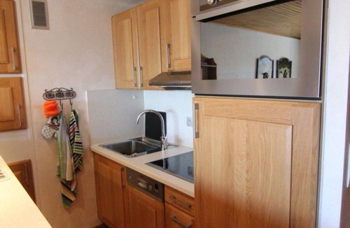 Jeux Apartment | 350m from resort center, 2nd floor, balcony, tv, 35m², Alpe d'Huez