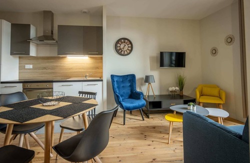 Chatel-Guyon Apartment | 4-person air-conditioned apartment 1 bedroom + sofa bed Cliersou 103
