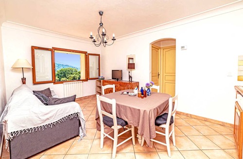 Le Bar-sur-Loup Apartment | 40 m² Apartment ∙ 2 bedrooms ∙ 6 guests
