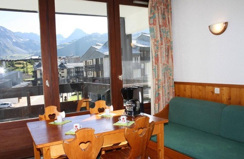 Le Lavachet Apartment | 40m from resort center, 3rd floor, view mountain, balcony, tv, ski locker, 21m², Tignes