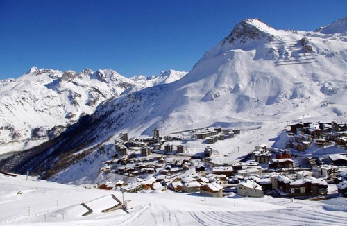 Le Lavachet Apartment | 40m from resort center, 3rd floor, view mountain, balcony, tv, ski locker, 21m², Tignes