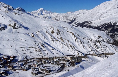 Le Lavachet Apartment | 40m from resort center, 3rd floor, view mountain, balcony, tv, ski locker, 21m², Tignes