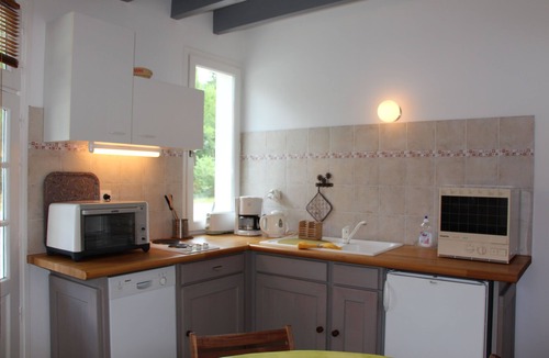 Breuillet House | 5 minutes from beaches country house with children's play area