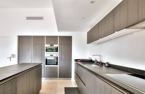 Villeneuve-Loubet Villa | 5* villa with private pool on prestigious estate