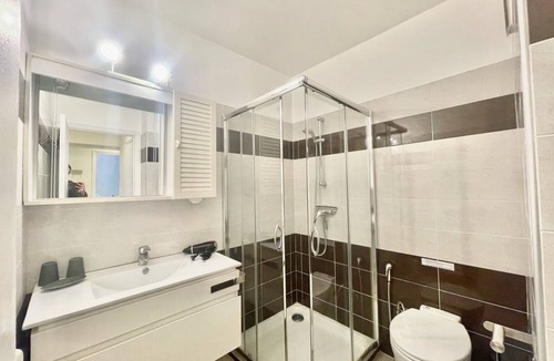 Prado - Republique Apartment | 50 m² Apartment ∙ 1 bedroom ∙ 4 guests
