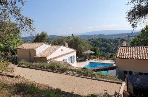 Chateauneuf-Grasse House | 50 m² House ∙ 1 bedroom ∙ 4 guests