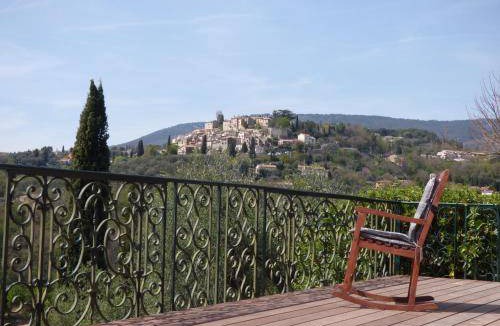 Chateauneuf-Grasse House | 50 m² House ∙ 1 bedroom ∙ 4 guests
