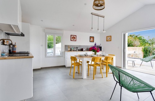 Barbatre House | 500m from the beach - House 6 adults & 1 child