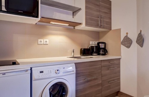 Brides-les-Bains Apartment | 50m from resort center, 2nd floor, balcony, 25m², Brides Les Bains