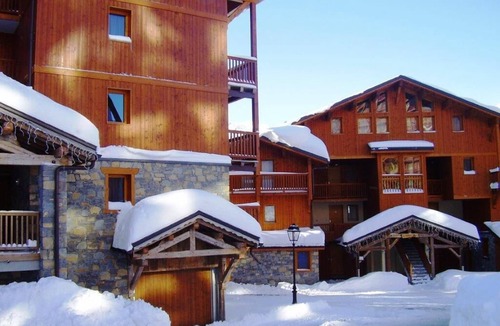 Arc-2000 Apartment | 50m from resort center, 2nd floor, view mountain, fitness, swimming pool, sauna, balcony