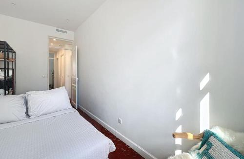 Prado - Republique Apartment | 50m2 Centre-ville, 2 terrasses, climatisation