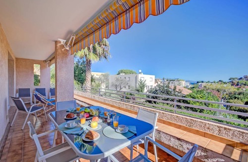 Cap-d'Antibes Apartment | 52 m² Apartment ∙ 2 bedrooms ∙ 4 guests