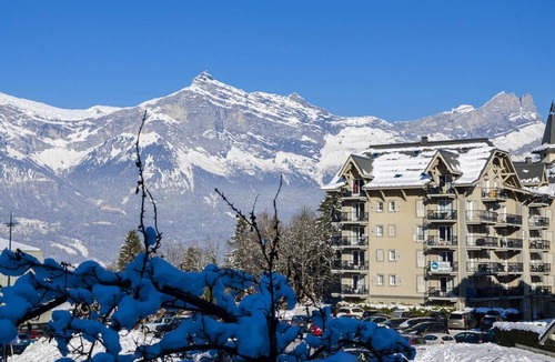 Saint-Gervais-les-Bains Apartment | 5th floor, swimming pool, balcony, parking, tv, 44m², Saint Gervais