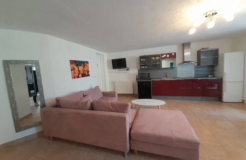 Brantome-en-Perigord Cottage | 6-person gîte with swimming pool