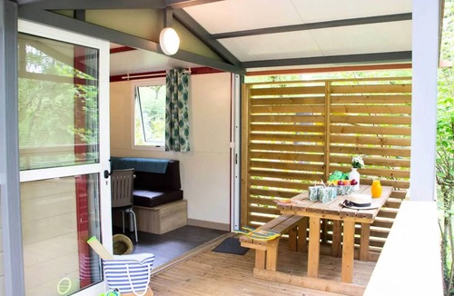 Saint-Genies Ski Chalet | 6-Room Twin Chalet for 11 People