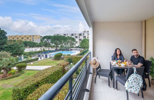 Cros-de-Cagnes Condo | 64 m² Condo ∙ 2 bedrooms ∙ 8 guests