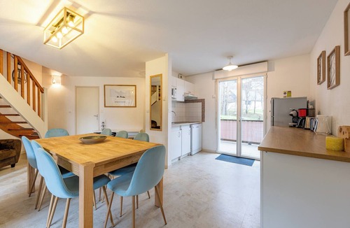 Vignec Ski Chalet | 8/10-person triplex in the authentic village of Vignec near Saint-Lary – Peaceful and comfortable.