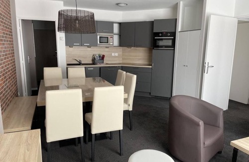 Eaux-Bonnes Apartment | 80m from resort center, 2nd floor, view resort, swimming pool, balcony, tv, ski locker, 61m²
