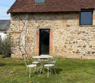 Saint-Plantaire House | 9 La Roche La Bergerie