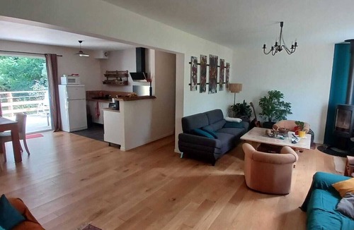 Moelan-sur-Mer House | A 140-square-meter house in a quiet location on the edge of the forest. 2 bedrooms, sleeps 5.