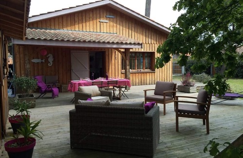 Cap-Ferret Villa | A 200m des plages et des commerces, belle villa en bois avec piscine chauffée